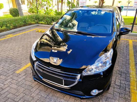 PEUGEOT 208 1.5 ALLURE 8V FLEX 4P MANUAL PEUGEOT 208 1.5 ALLURE 8V FLEX 4P MANUAL